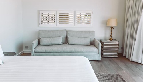 Habitación, frente a la playa (Talei Taki)