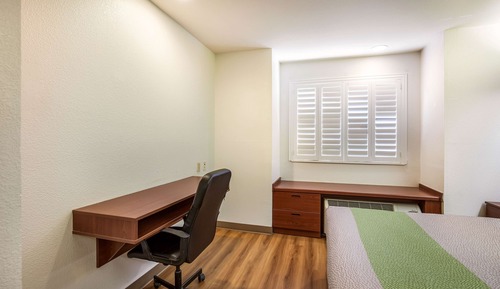 Habitación estándar, 1 cama de matrimonio con sofá cama, no fumadores, frigorífico y microondas