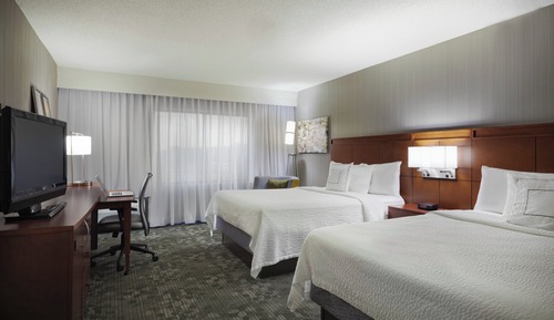 Habitación, 2 camas de matrimonio, vistas al patio