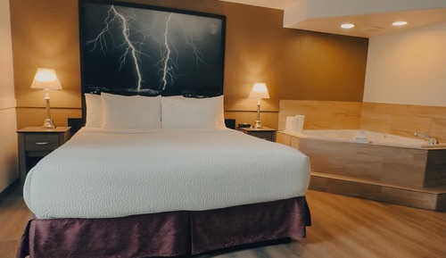 Habitación, 1 cama de matrimonio grande, bañera de hidromasaje