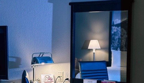 Efficiency, Habitación, 1 cama de matrimonio, no fumadores