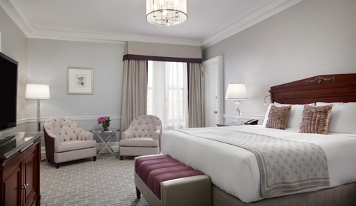 Suite, 1 cama de matrimonio grande (View of Boston Public Library)