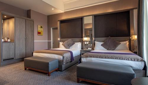 Habitación estándar, 2 camas de matrimonio, accesible para personas con discapacidad