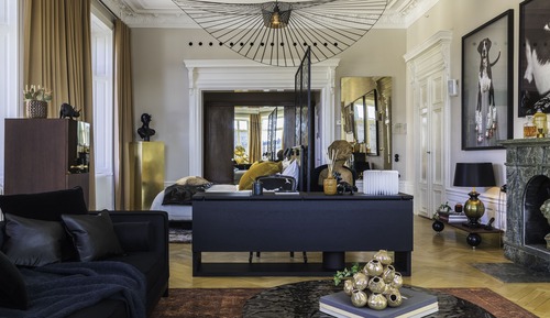 Suite (Signature Suite)