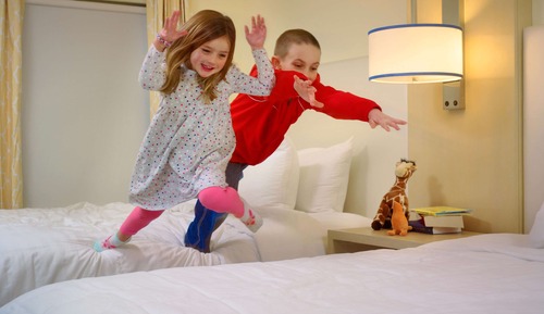 Suite, varias camas, accesible para personas con discapacidad (Two Bedroom Mobility, King+2 Doubles)