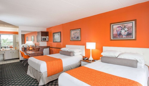 Habitación, 2 camas dobles, accesible para personas con discapacidad, no fumadores (Roll-In Shower)