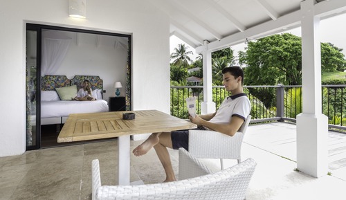 Bungalow, piscina privada, vistas al jardín