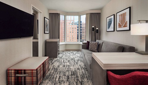 Suite, 1 cama de matrimonio, bañera (Mobility Accessible, 2 Room Suite)