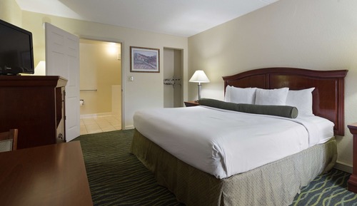 Habitación estándar, 1 cama de matrimonio grande, accesible para personas con discapacidad, bañera