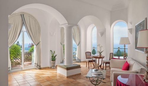 Suite (Caesar Master)