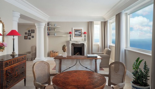 Suite (Capri Master)