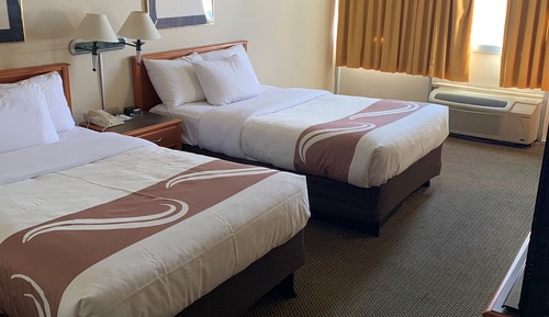 Habitación estándar, 2 camas dobles, no fumadores