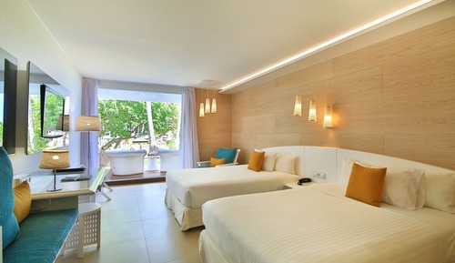 Habitación, 2 camas dobles, terraza, vistas al mar