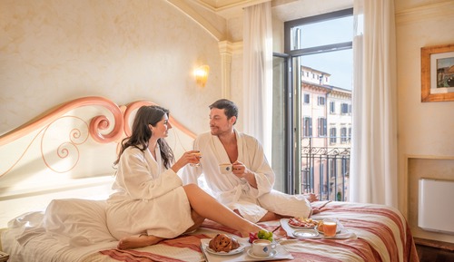 Habitación superior con 1 cama doble o 2 individuales