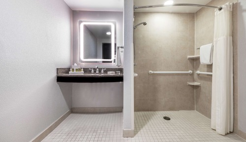 Habitación, 2 camas dobles, accesible para personas con discapacidad