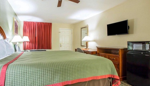 Habitación estándar, 1 cama de matrimonio grande, fumadores, frigorífico y microondas