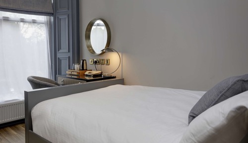 Habitación estándar, 1 cama doble, no fumadores (Cozy Room;Small Room)