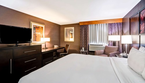 Habitación, 1 cama de matrimonio grande, planta ejecutiva (Bathtub, Non Smoking)