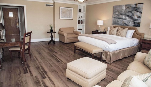 Suite ejecutiva, 1 cama de matrimonio grande con sofá cama, bañera de hidromasaje