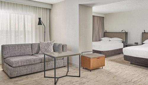 Habitación (2 Double Beds with Sofa bed)