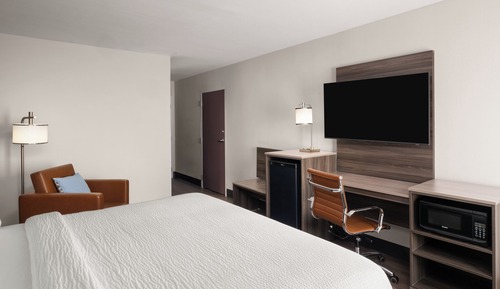 Habitación estándar, 1 cama de matrimonio grande, bañera accesible (Mobility)