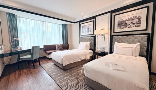 The Level Room (2 Adults + 1 Child)