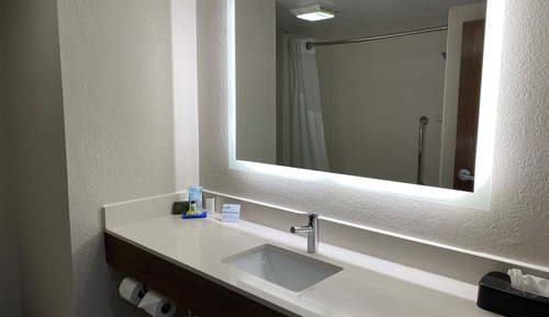 Habitación estándar, 2 camas de matrimonio, notificación por teléfono o timbre