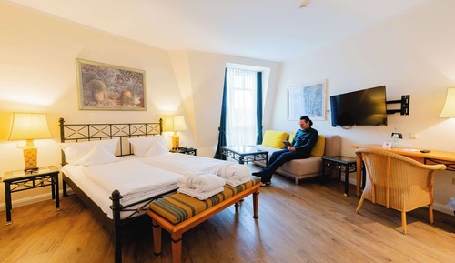 Habitación superior, 1 cama doble (with Sofabed)