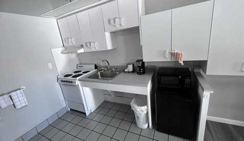 Habitación, 2 camas de matrimonio, no fumadores (Mobility/Hearing/Roll-In Shower)