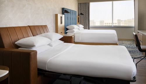 Suite junior, 1 cama de matrimonio grande con sofá cama, no fumadores, vistas a la ciudad (Corner)
