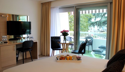 Habitación clásica, balcón, vistas al jardín