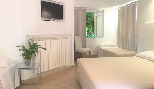 Habitación cuádruple estándar, 1 habitación