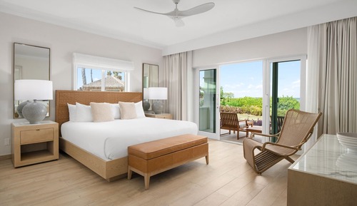 Suite Deluxe, 2 habitaciones, vistas parciales al mar (Recently Renovated)