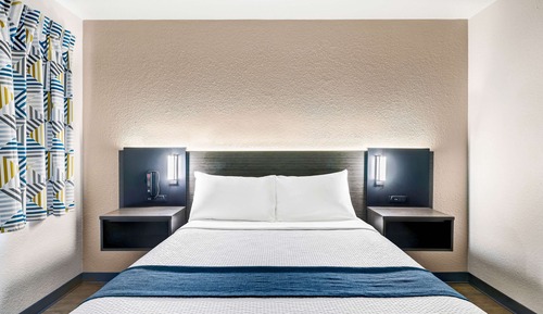 Habitación Deluxe, 1 cama de matrimonio, no fumadores, frigorífico y microondas