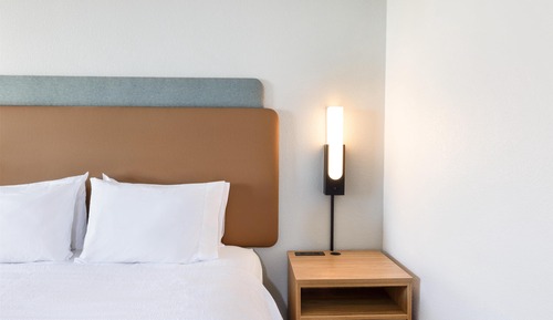 Habitación, 1 cama de matrimonio grande, no fumadores (Roll-in Shower, Mobility & Hearing)