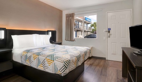 Habitación estándar, 1 cama de matrimonio, accesible para personas con discapacidad, no fumadores