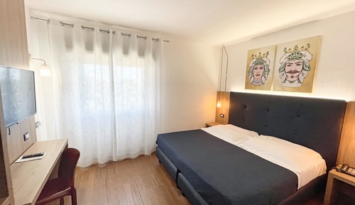 Habitación clásica con 1 cama doble o 2 individuales