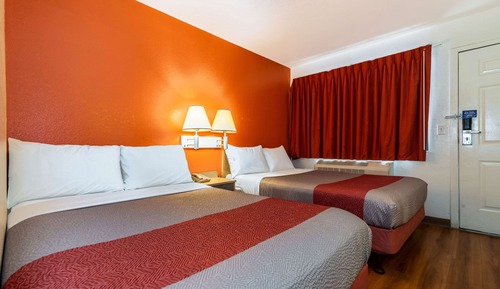 Habitación estándar, 2 camas dobles, no fumadores