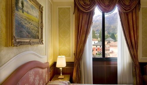 Habitación individual, junto a la montaña