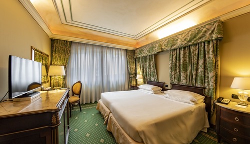 Habitación clásica con 1 cama doble o 2 individuales, no fumadores