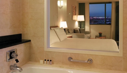 Habitación familiar, 1 cama de matrimonio grande (East Tower)