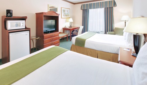 Habitación estándar, 2 camas de matrimonio, accesible para personas con discapacidad (Comm, Tub)