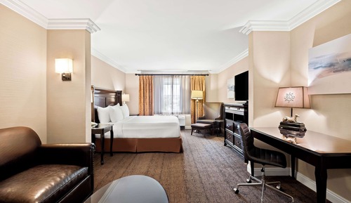 Habitación estándar, 1 cama de matrimonio grande, no fumadores (with Single Sofabed)