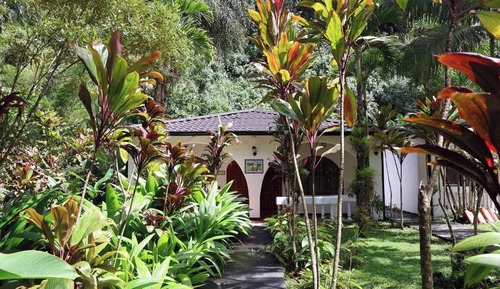 Bungalow, vistas al río