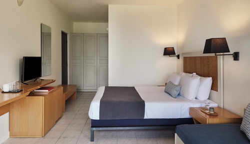 Bungalow, Patio (For 3)