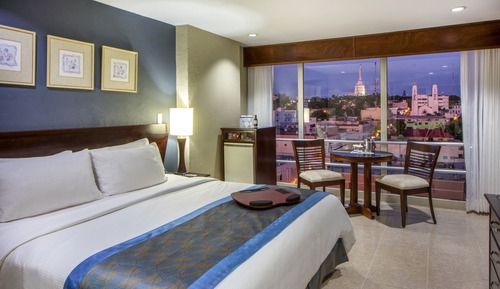 Deluxe Plus - 2 Queen Beds