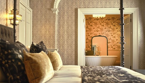 Suite, 1 cama doble (Four Poster)