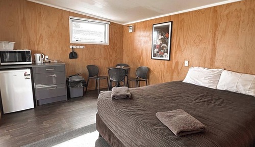 Cabaña estándar (5PAX, shared amenities)