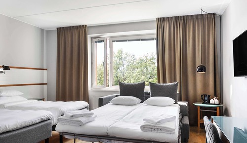 Habitación familiar, 2 camas individuales, no fumadores (with Sofabed)