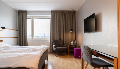 Habitación superior, 1 cama de matrimonio, no fumadores